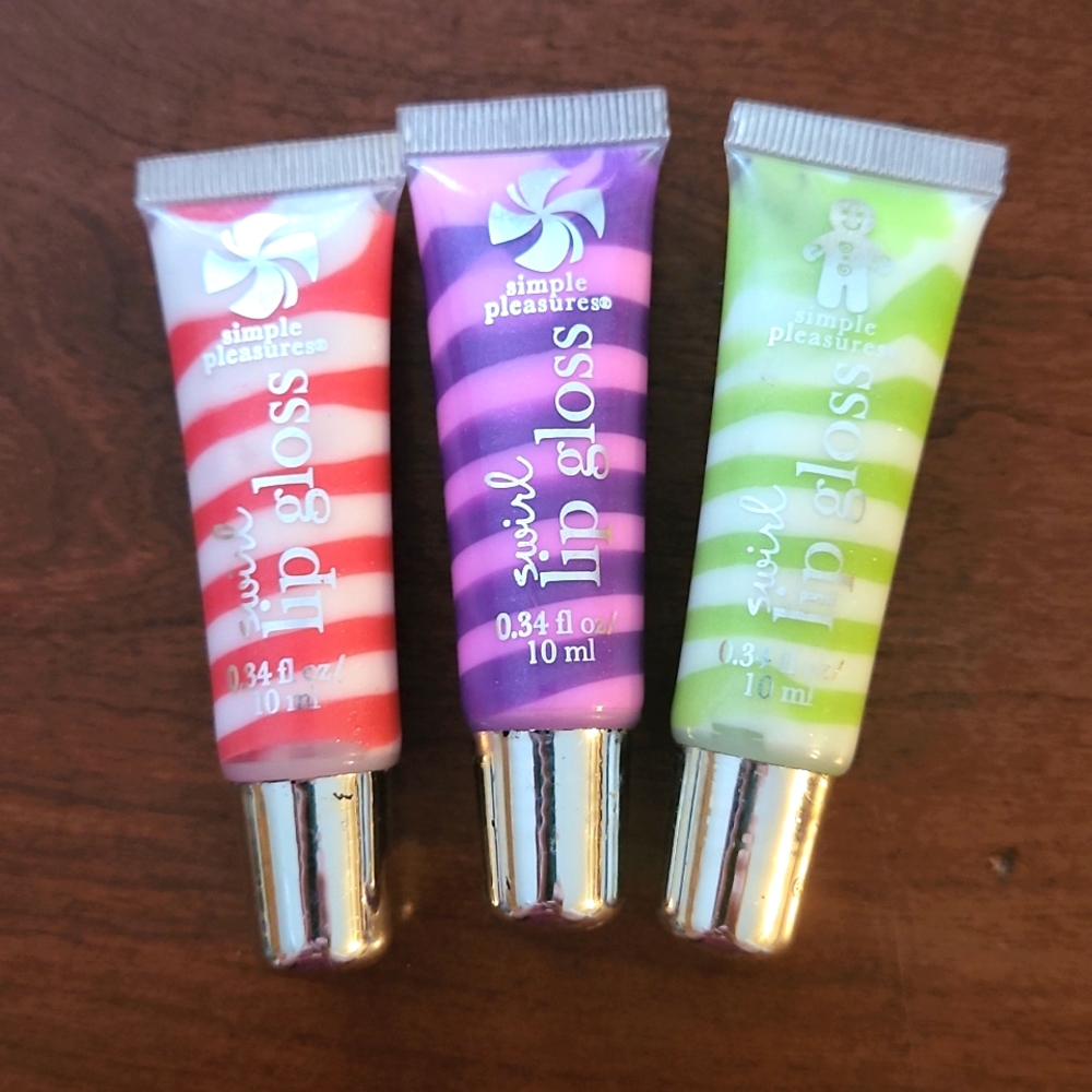 Red Simple pleasure swirl lip gloss